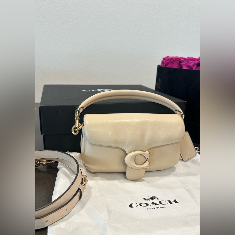 COACH PILLOW TABBY NUDE
